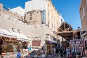 Ich laufe durch den Old Souk in Bur Dubai. Man kann hier vor allem Dinge aus Stoff erstehen.