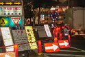 Die Baustelle ist besser beleuchtet, als mancher Weihnachtsmarkt. Wir beeilen uns, denn die Shinjuku Metro Station schließt bereits die ersten Tore.