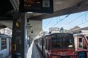 Schon in der Station Garibaldi einzusteigen, die Masse steigt erst am Centrale ein.