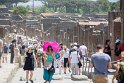 Die Sonne brutzelt auf das riesige Areal vom ehemaligen Pompei.