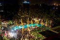 Wie an jedem Abend. Der Pool Bereich des Chatrium ist Ort einer Abendveranstaltung mit Live Musik. Gestern Amercan Chamber of Commerce heute Huawei. Es wird die folgenden Übernachtungen so weitergehen. Ohrstöpsel sind unverzichtbar.