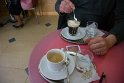 ... kommt der gute Kaffee. Im Vergleich zum liebevoll jeden morgen von der Bedienung im Hotel angerührten Pulverkaffee, ein wahre Abwechslung.