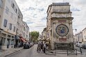 Hier waren die Römer, nach passieren des Nordtores, Porte de la Cavalerie, laufen wir vorbei an der Fontaine amédée Pichot. Geradeaus am Baum der Place Voltaire, da ist unser Hotel.