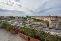 Unser ApartHotel Sainte-Marthe, nähe Uni (Blick darauf), direkt an der Stadtmauer gelegen, Ambiente eher Studenten Wohnheim. Heißwasser gibt es von einem riesengroßen Boiler, der über der Toilette hängt.