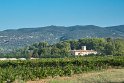 Es geht vorbei an Châteaus und Weinbergen in den Luberon Nationalpark.