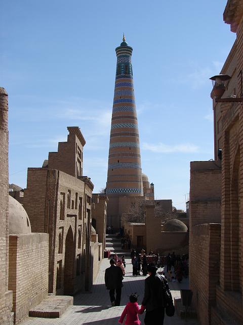 DSC00269.JPG - Minarett Islam Hadschi, ...