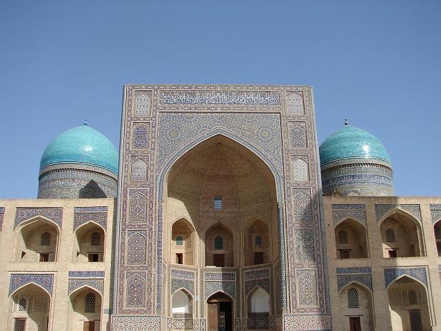 DSC00498.JPG - Die aktive Medrese MIR-E ARAB