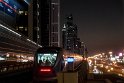 In der Nähe gibt es eine Metrostation, das letzte Nacht gekaufte Tagesticket ist noch gültig, damit fahre ich zur Station Dubai Mall.