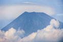 Von hier kann man mit Glück den fernen Fuji-san sehen. Wir haben Glück, ohne Wolken sogar.