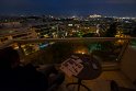 Unser tägliches Abendprogramm, ein Glas Wein mit Blick über den Park und die Innnenstadt von Athen ...