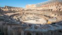 Wir befinden uns im Innenraum des größten im antiken Rom erbauten Amphitheaters.